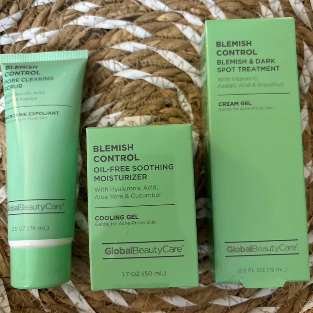 Blemish Control Oil-Free Soothing Moisturizer,Blemish Control,Dark Spot.Set of 3